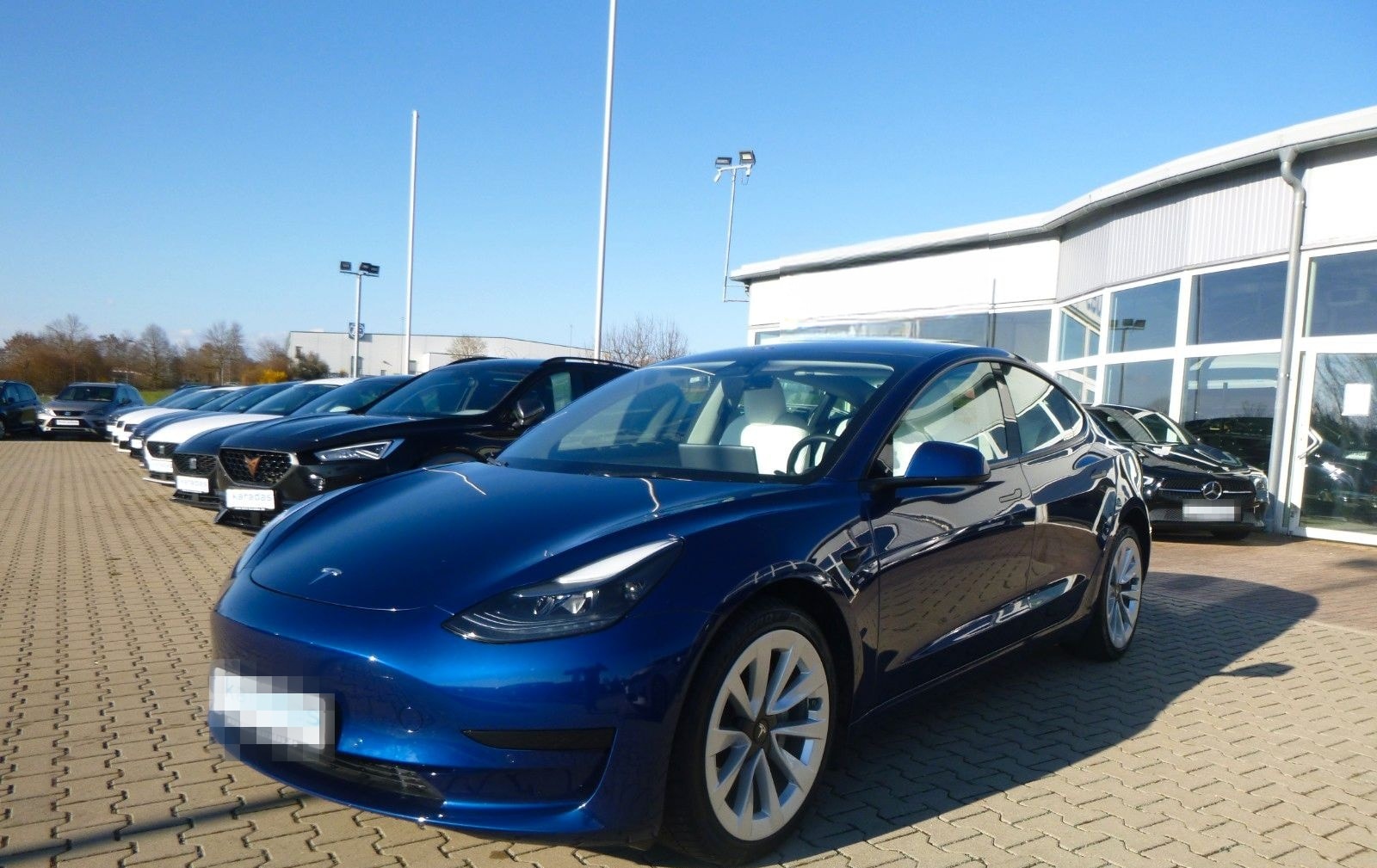 Tesla Model 3 Standard RWD >Wärmep/Autopilot/Glasdach< foto 1