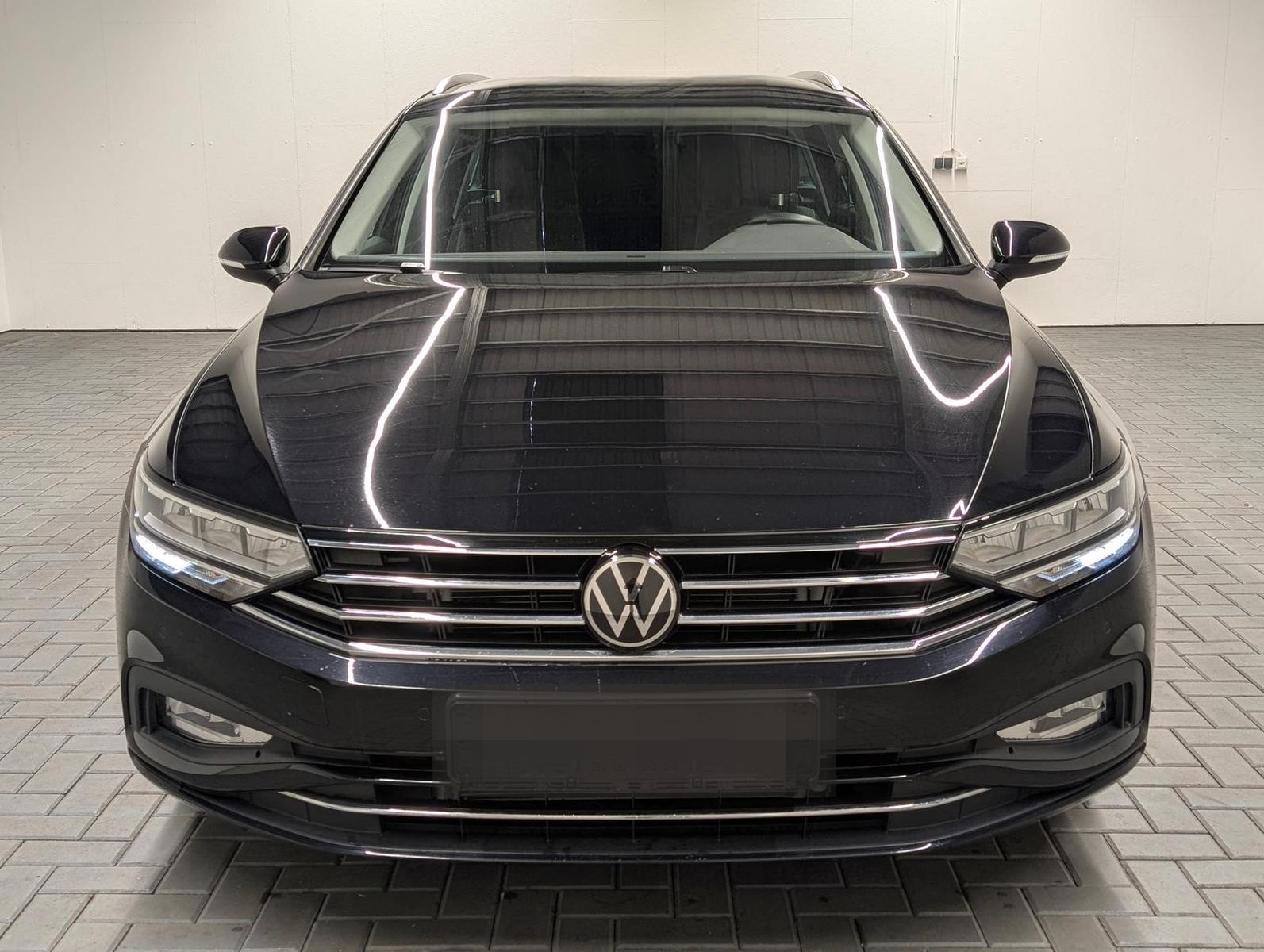 Volkswagen Passat Variant LED/Navi/Massage/AHK/SHZ/Kam/ACC foto 7
