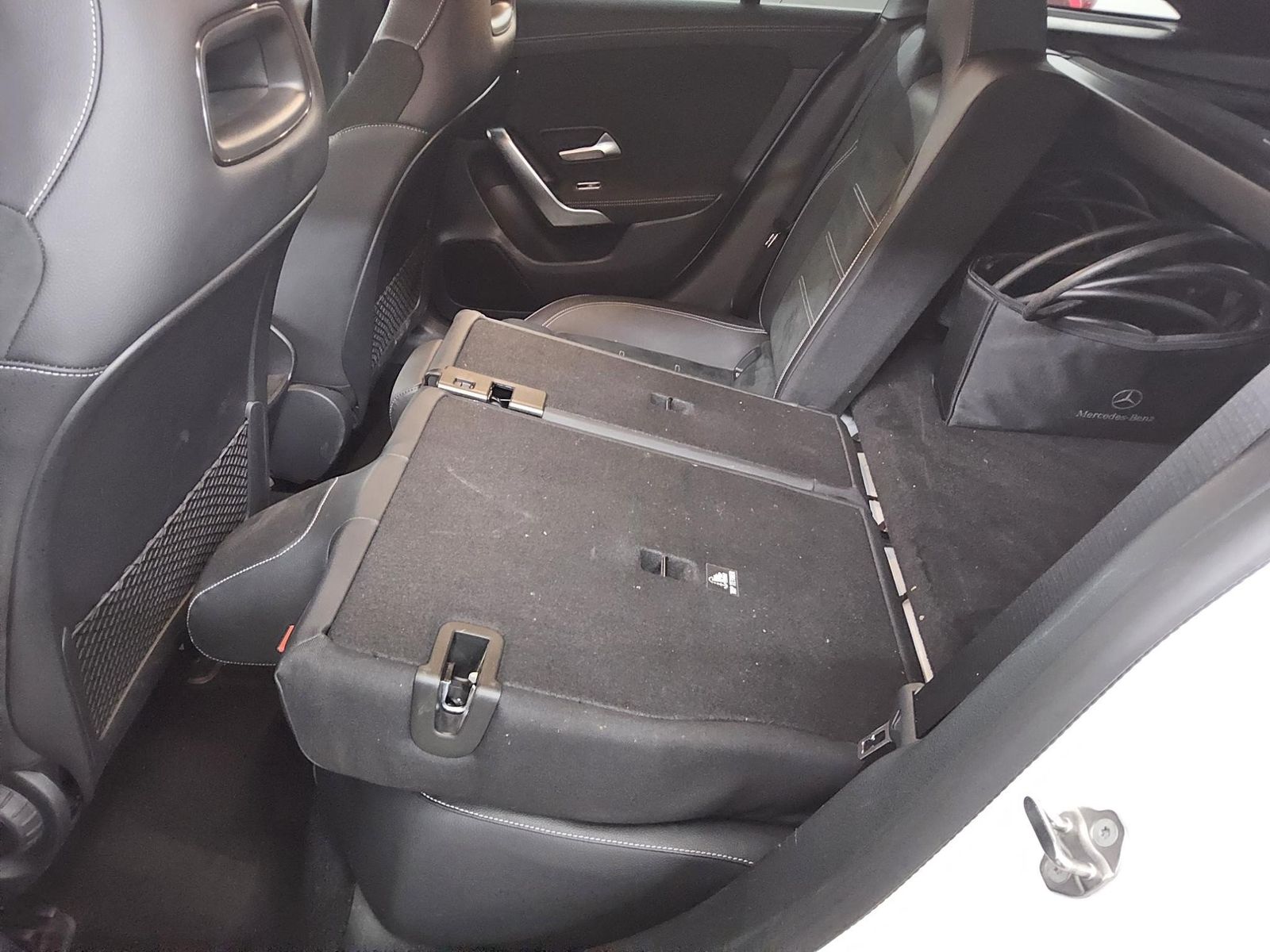 Mercedes-Benz CLA 250 Shooting Brake e Night Navi MB-LED Sound foto 13