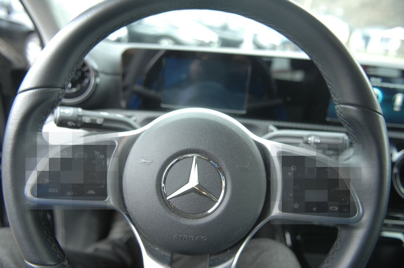 Mercedes-Benz A 180 Automatik DISTRONIC Navi LED Klimaautomati foto 11