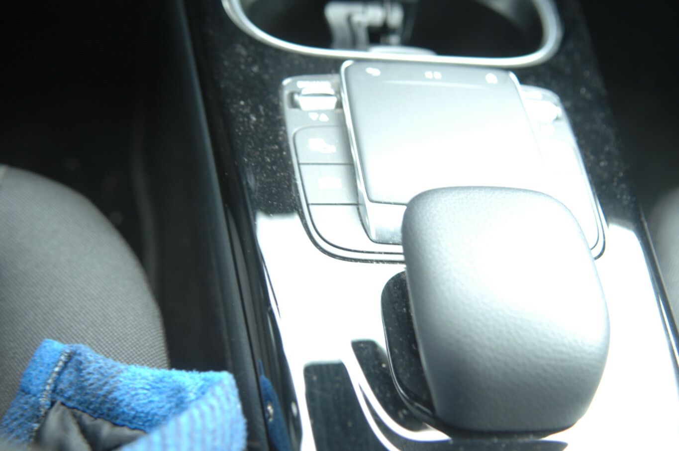 Mercedes-Benz A 180 Automatik DISTRONIC Navi LED Klimaautomati foto 13