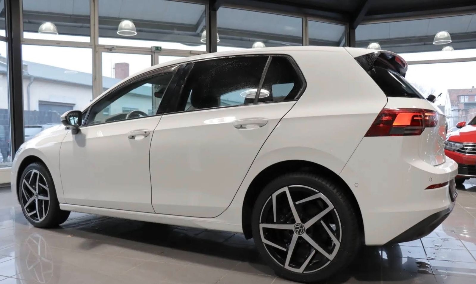 Volkswagen Golf VIII Lim. Life foto 6