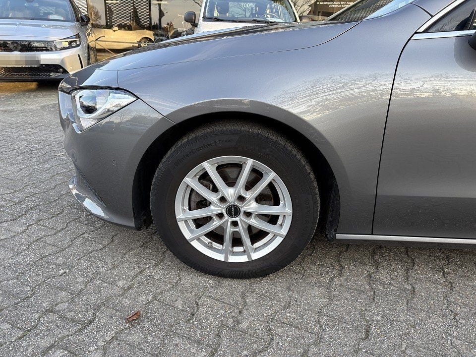 Mercedes-Benz CLA 180d Shooting Brake, Progressive , LEDER, NA foto 2