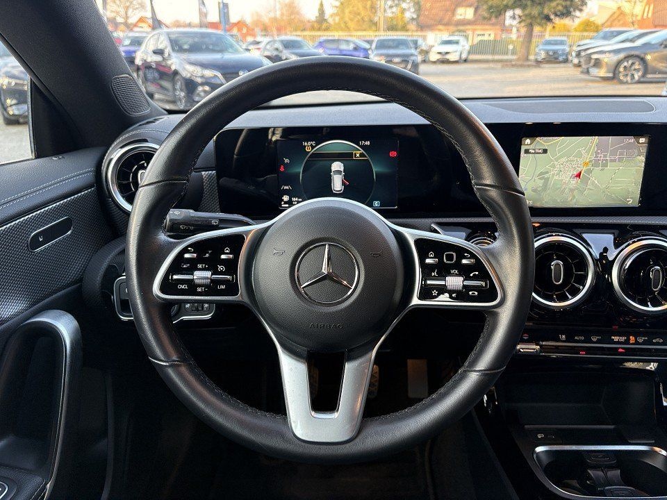 Mercedes-Benz CLA 180d Shooting Brake, Progressive , LEDER, NA foto 12