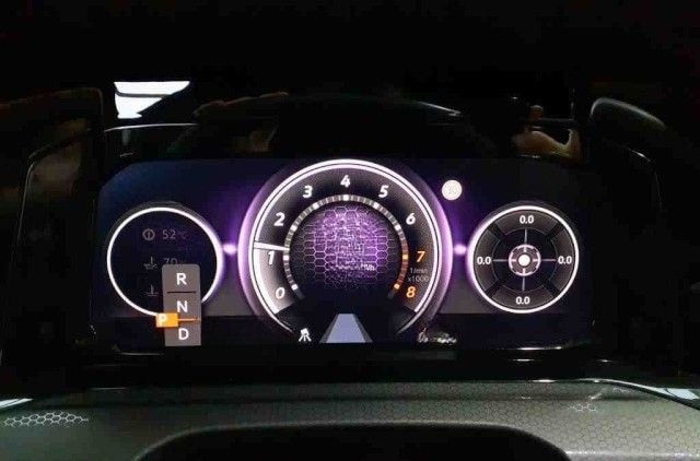 Volkswagen Golf VIII Lim. GTI Clubsport 2.0 TSI DSG SHZ+CP foto 3