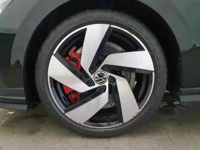 Volkswagen Golf VIII Lim. GTI Clubsport 2.0 TSI DSG SHZ+CP foto 8