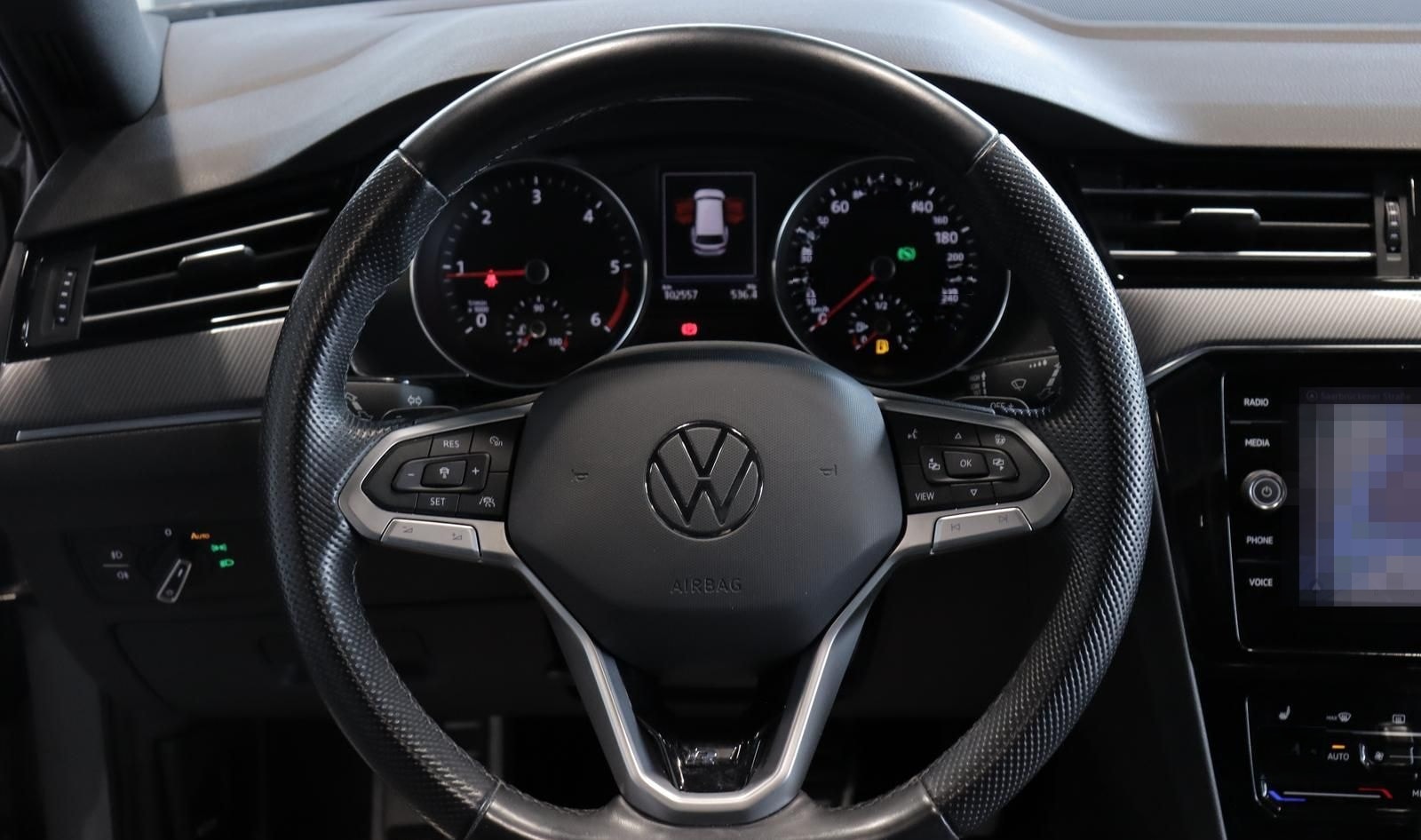 Volkswagen Passat Variant 2.0 TDI Business*R-LINE*PANO*AHK* foto 17