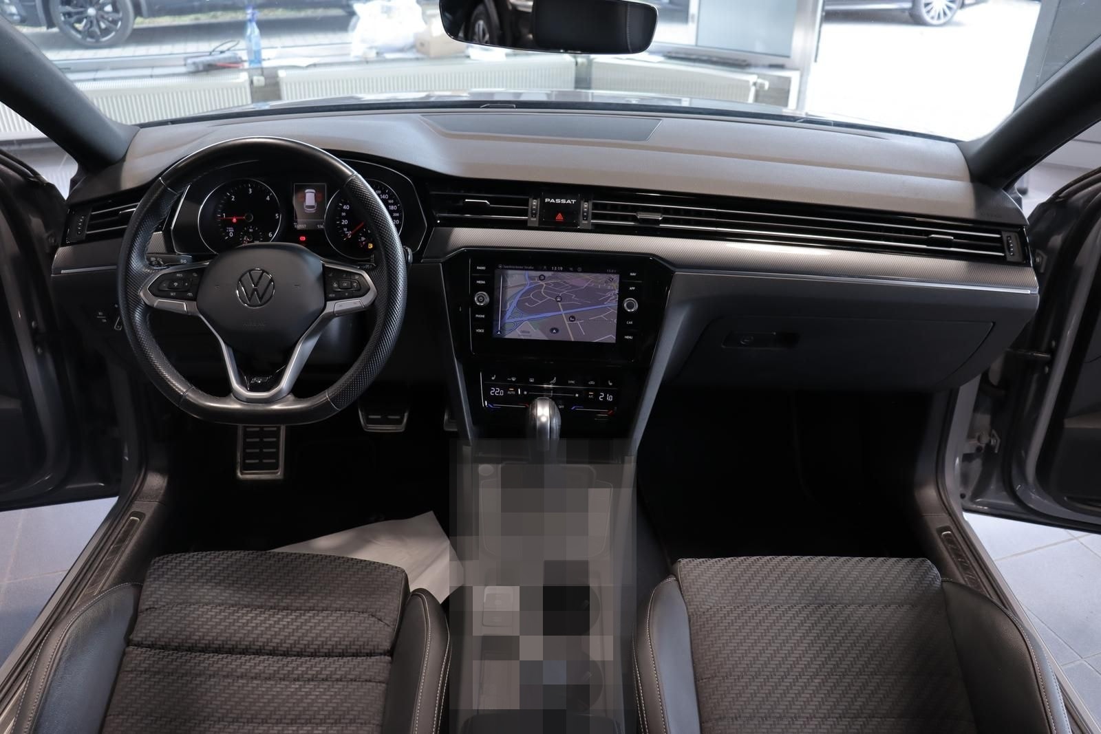 Volkswagen Passat Variant 2.0 TDI Business*R-LINE*PANO*AHK* foto 18