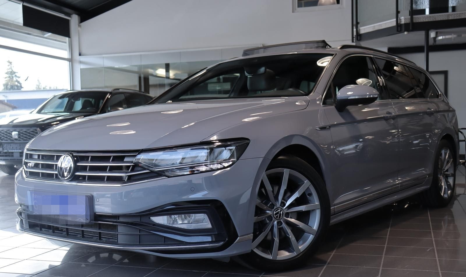 Volkswagen Passat Variant 2.0 TDI Business*R-LINE*PANO*AHK* foto 19