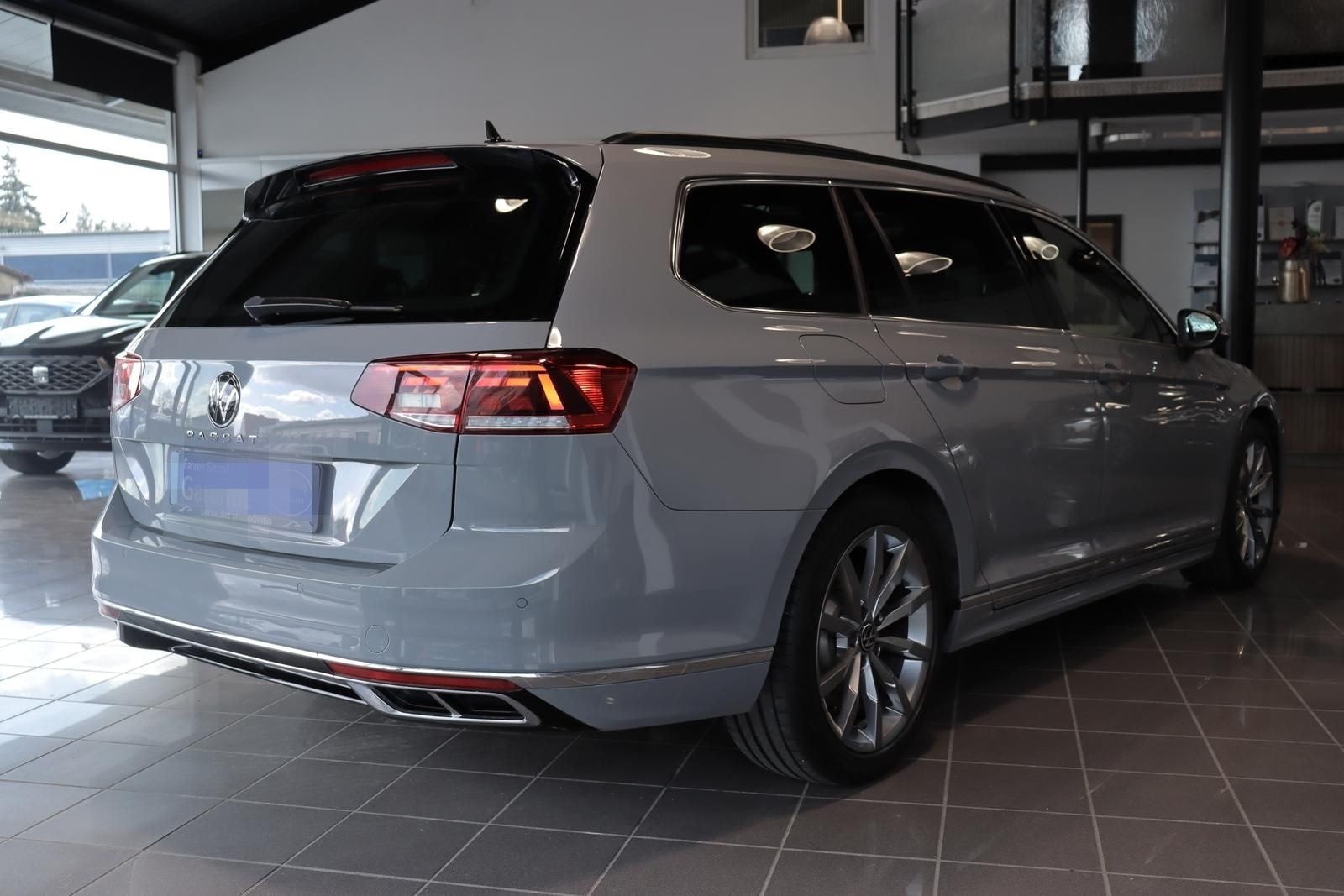 Volkswagen Passat Variant 2.0 TDI Business*R-LINE*PANO*AHK* foto 3