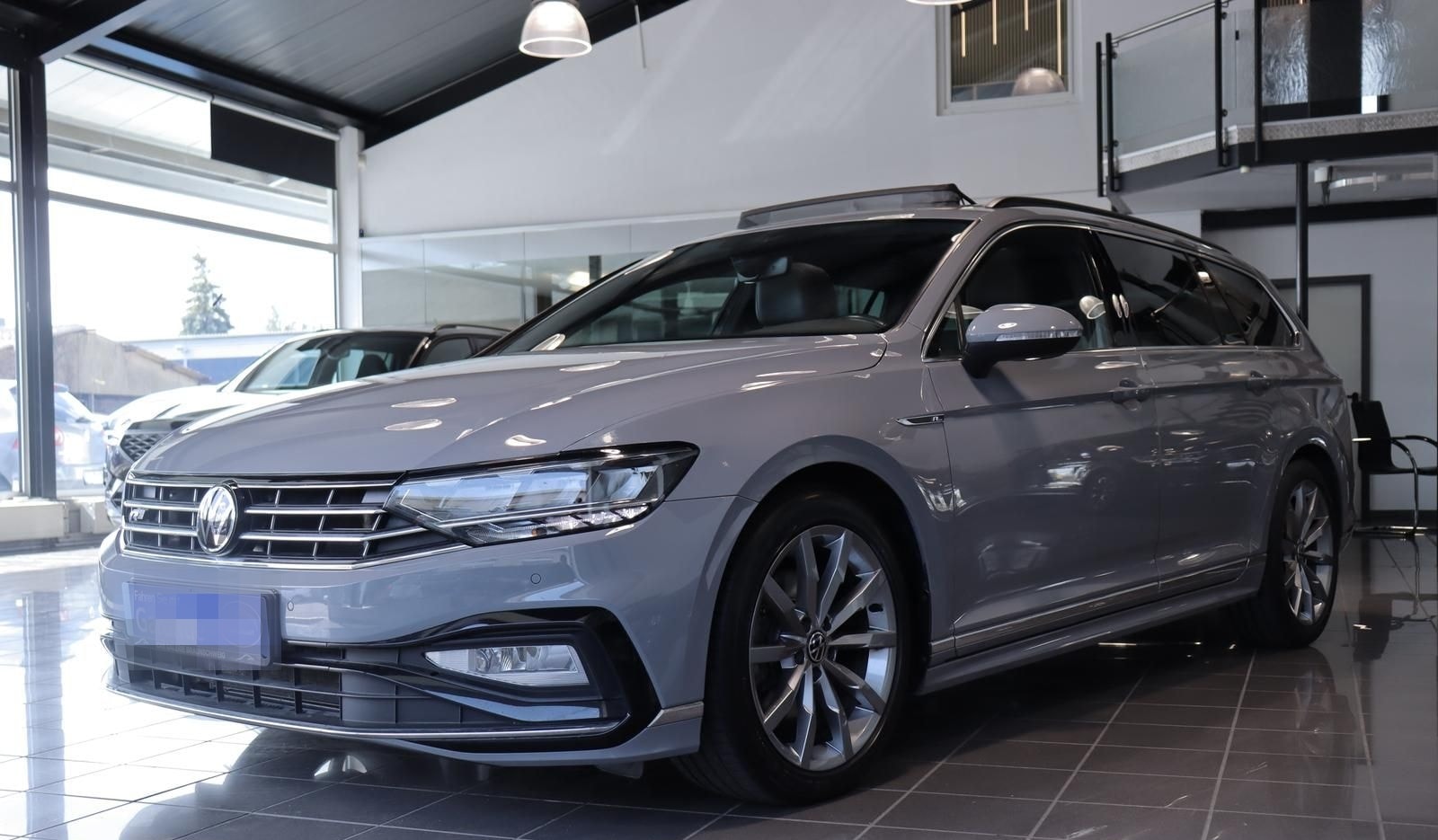 Volkswagen Passat Variant 2.0 TDI Business*R-LINE*PANO*AHK* foto 4