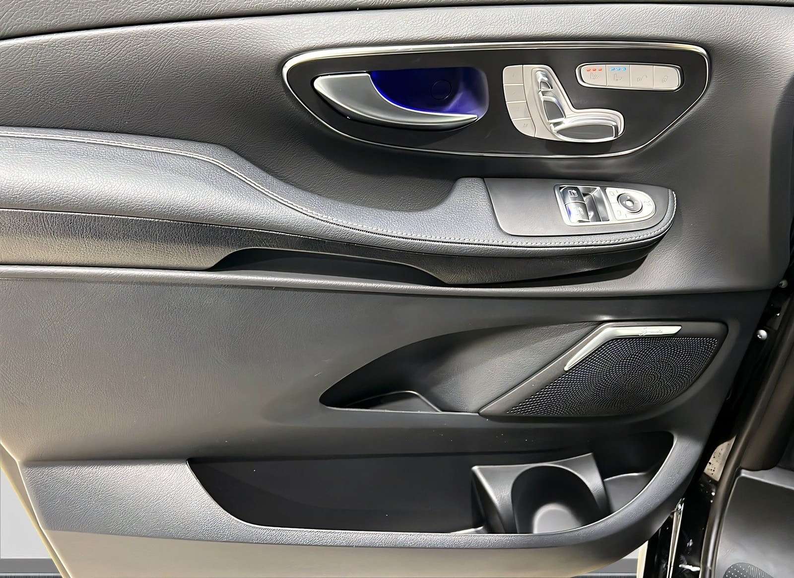 Mercedes-Benz V 300 4M d AVANTGARDE lang AMG+Pano+Burme+AHK foto 13