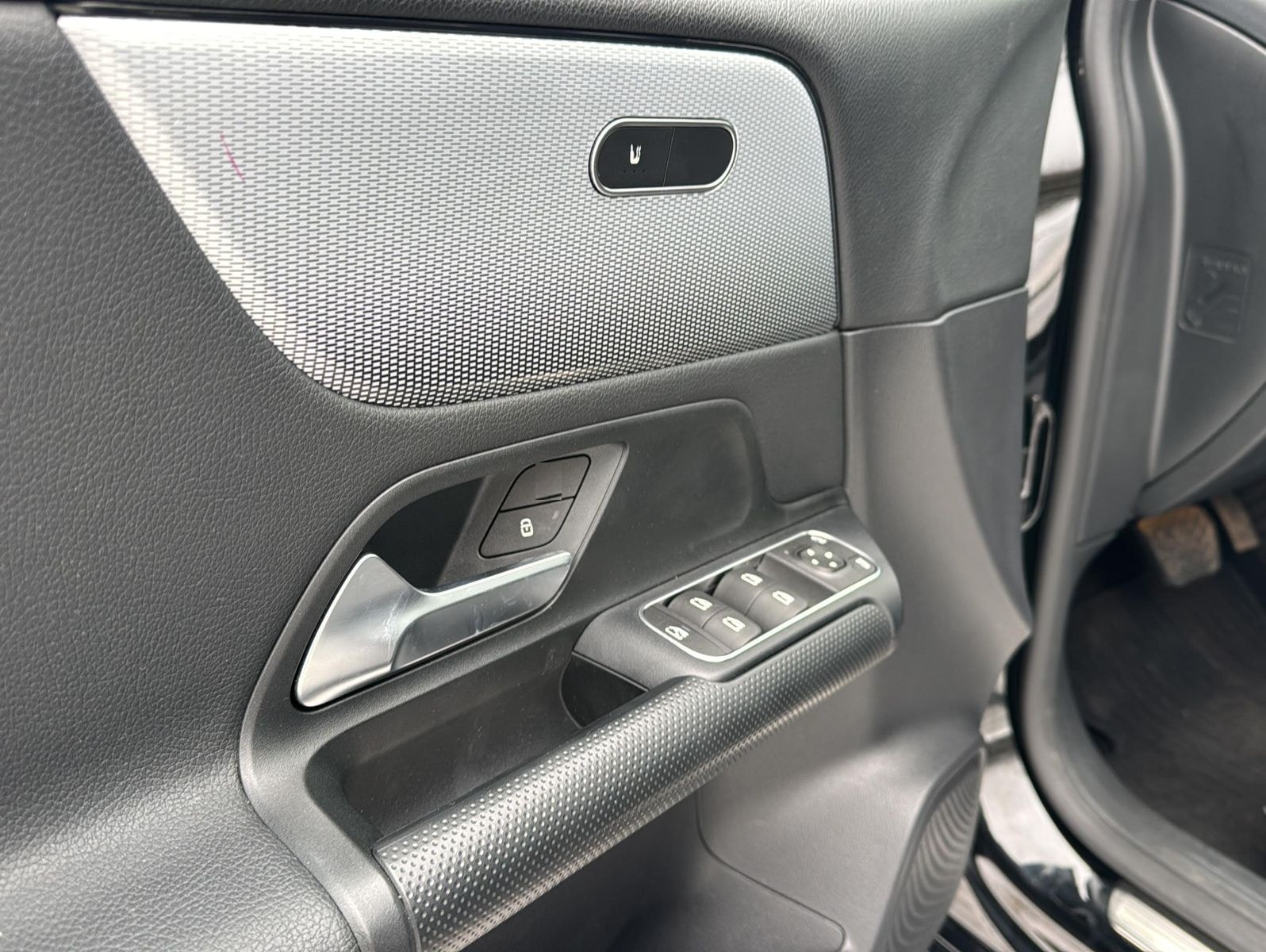 Mercedes-Benz B 180 AHK Schwenkbar*LED*MBUX foto 25