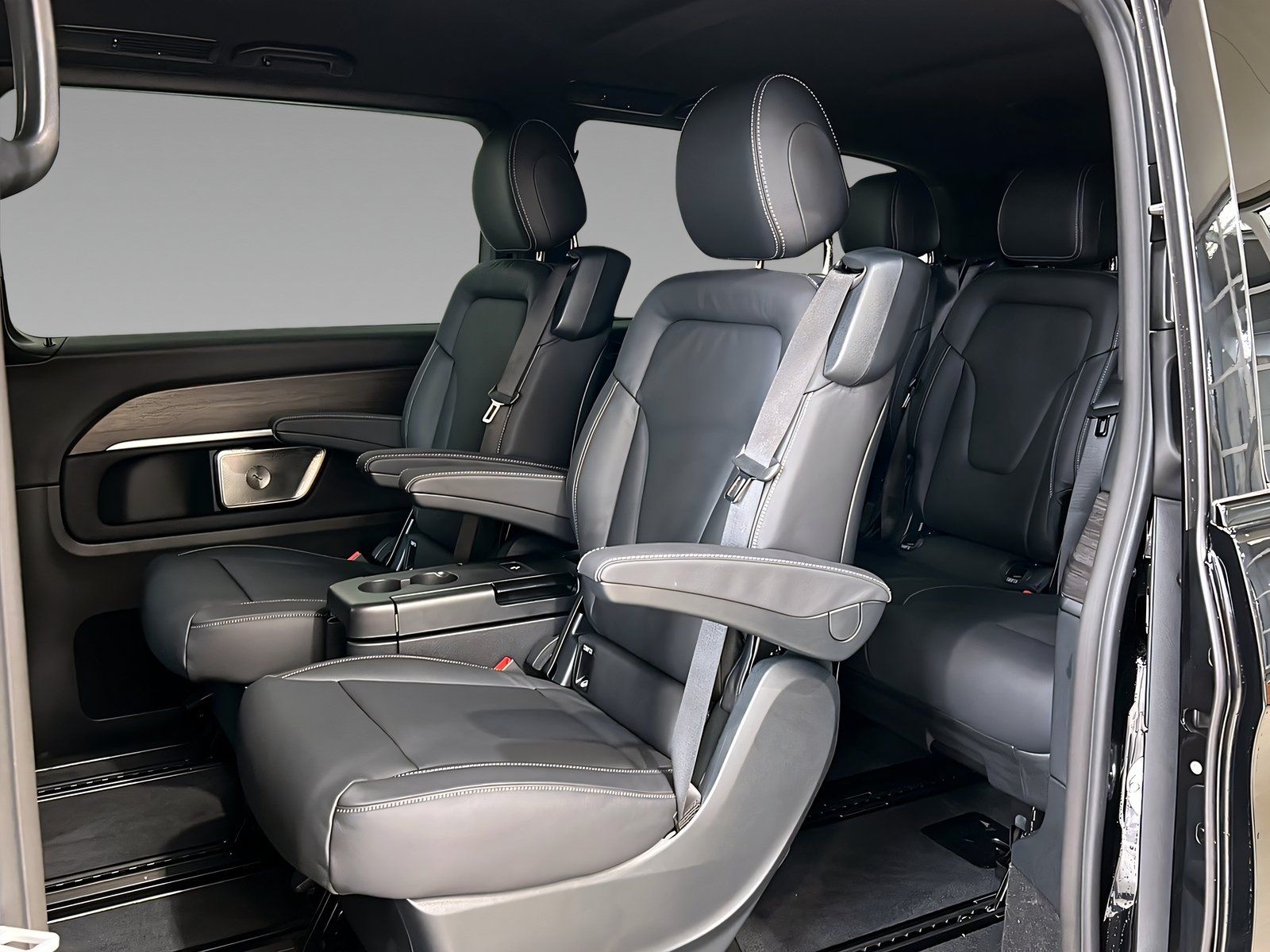 Mercedes-Benz V 300 d extralang AVANTGARDE+AMG+DISTR+Burmester foto 9