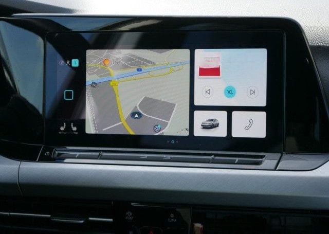 Volkswagen Golf VIII Variant 1.5 TSI Life Navi LED ACC DigC foto 10