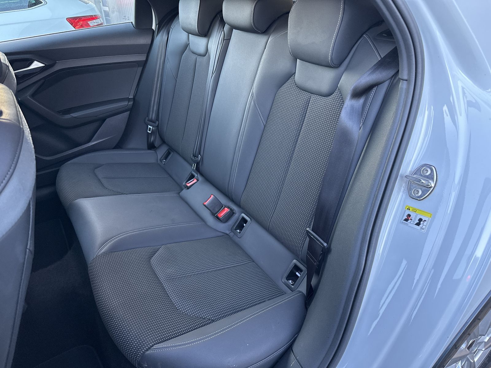 Audi A1 30 TFSI City Carver S-Line NAV+LED+V-COCKPIT foto 9