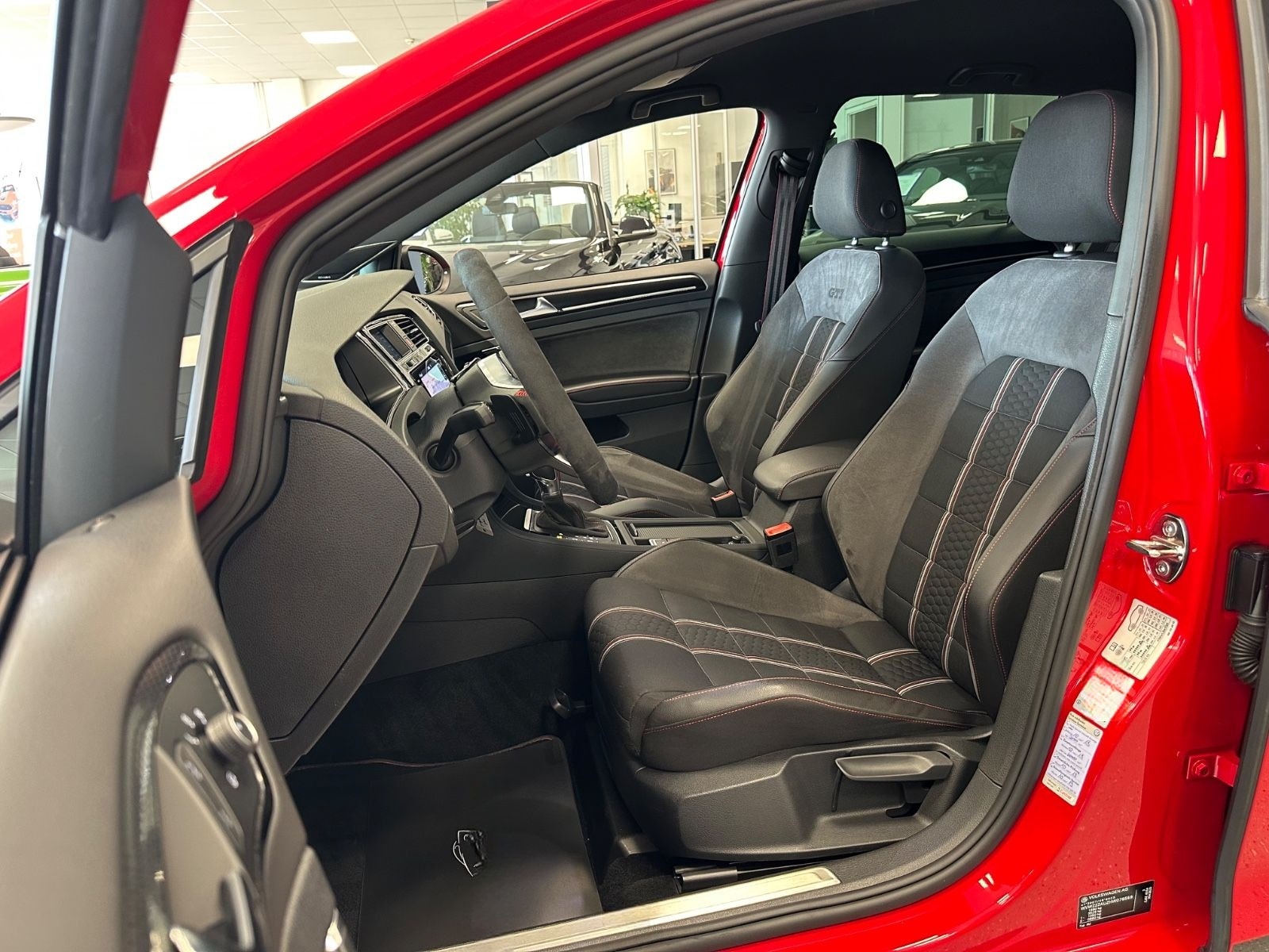 Volkswagen Golf VII GTI Clubsport|1HD|APR 346PS|H&R|BullX foto 19