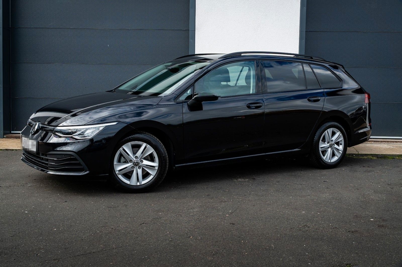 Volkswagen Golf VIII - 1.0Tsi/6gang/Kamera/Virtual/Led/Navi foto 4