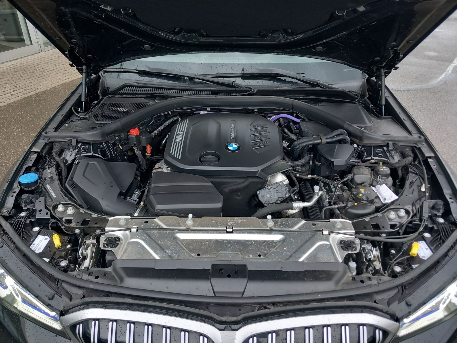 BMW 320d Touring Aut MSport AHK Panorama LED DriveAs foto 16