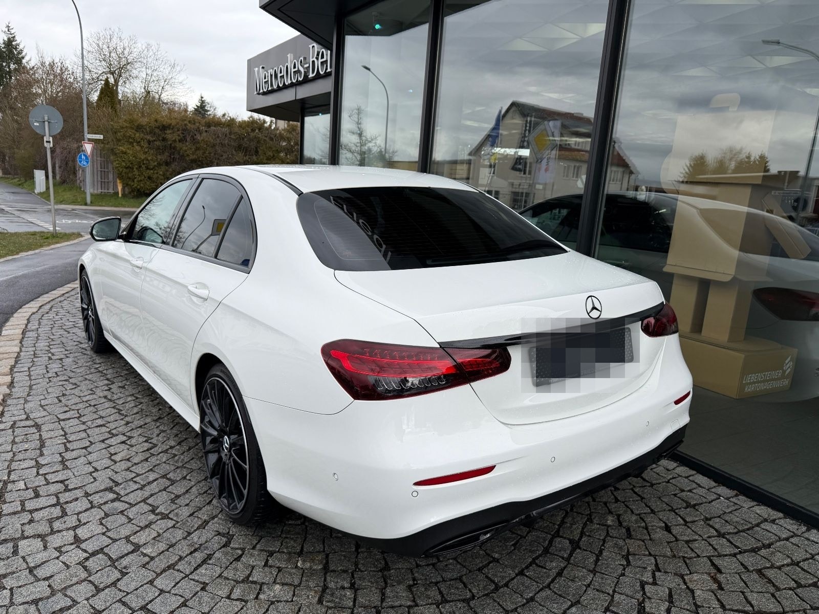 Mercedes-Benz E 220d AMG, LED, Kamera, Night, Totwinkel, GLSD, foto 4