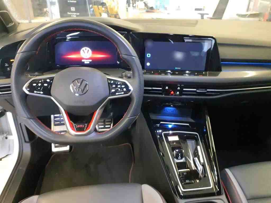 Volkswagen Golf VIII 2.0 TSI GTI Clubsport MATRIX-LED PANO foto 6