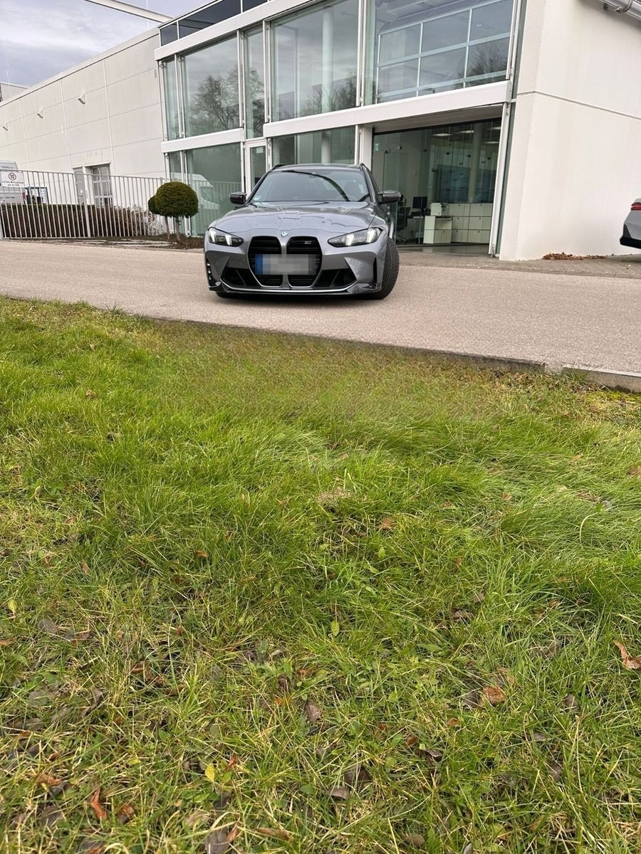 BMW M3 Touring xDrive Competition M foto 1