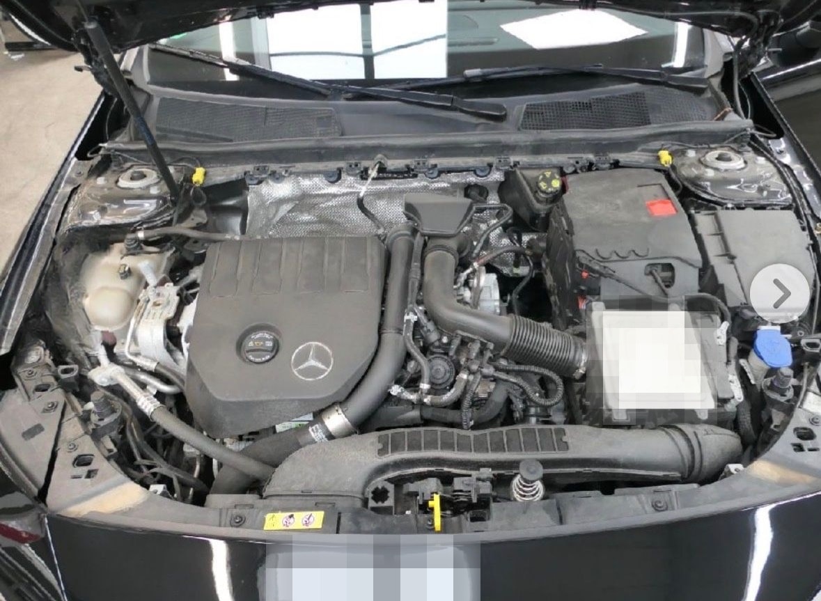 Mercedes-Benz CLA 180 Shooting Brake Motor 1,332 cm  Coc Leder foto 20