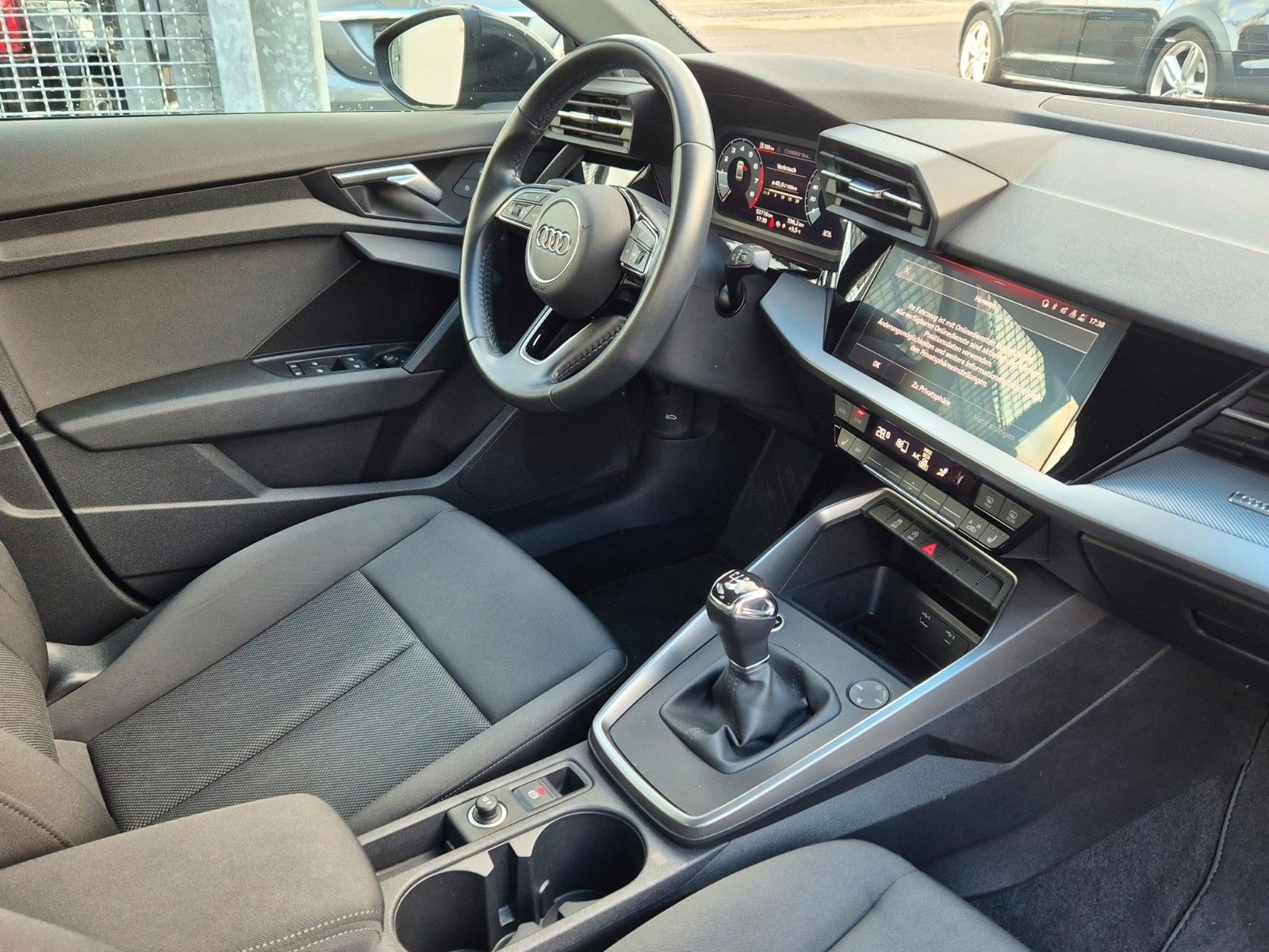 Audi A3 30 TFSI Limo advanced 1.Hand LED SHZ SPUR AHK foto 9