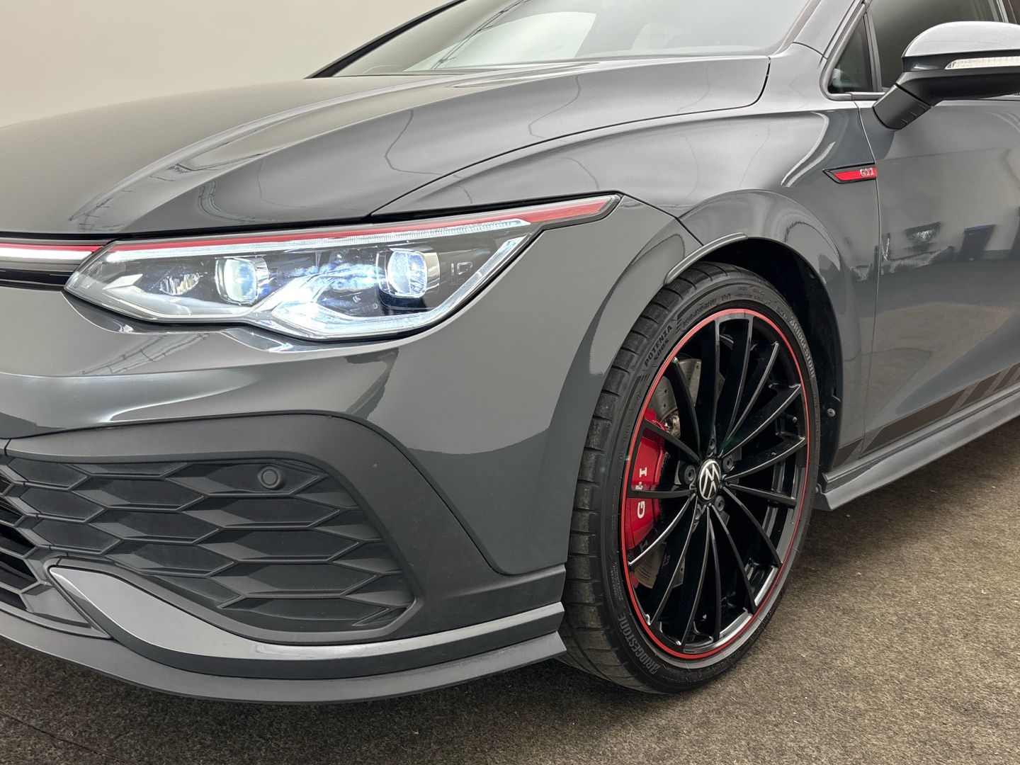 Volkswagen Golf VIII GTI Clubsport 2.0 TSI DSG Matrix ACC foto 6