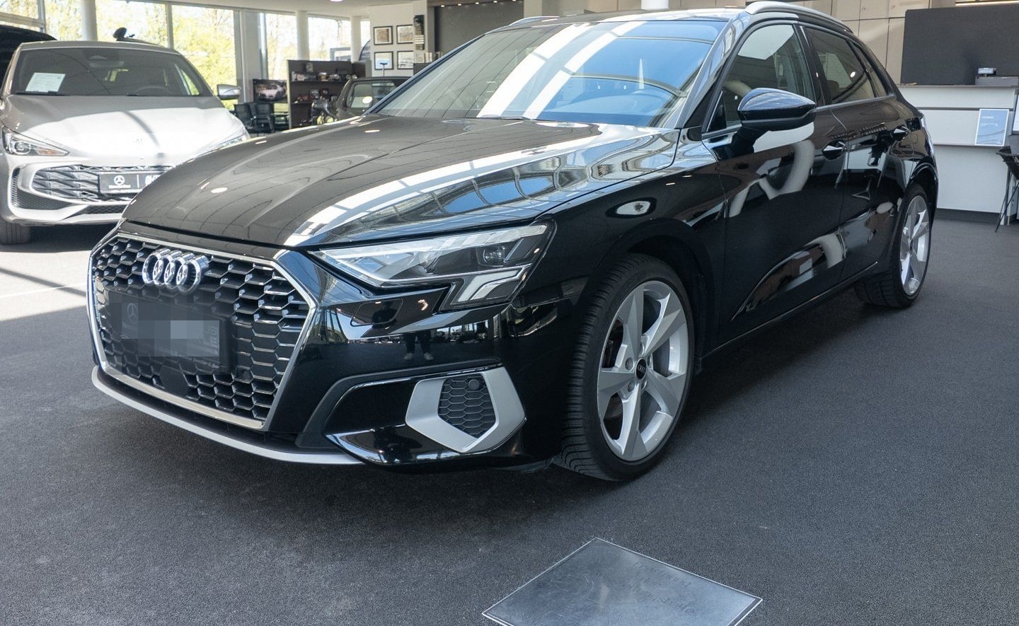 Audi A3 35 TFSI Sportback,advanced,LED,AHK,MMI,18Zoll foto 3