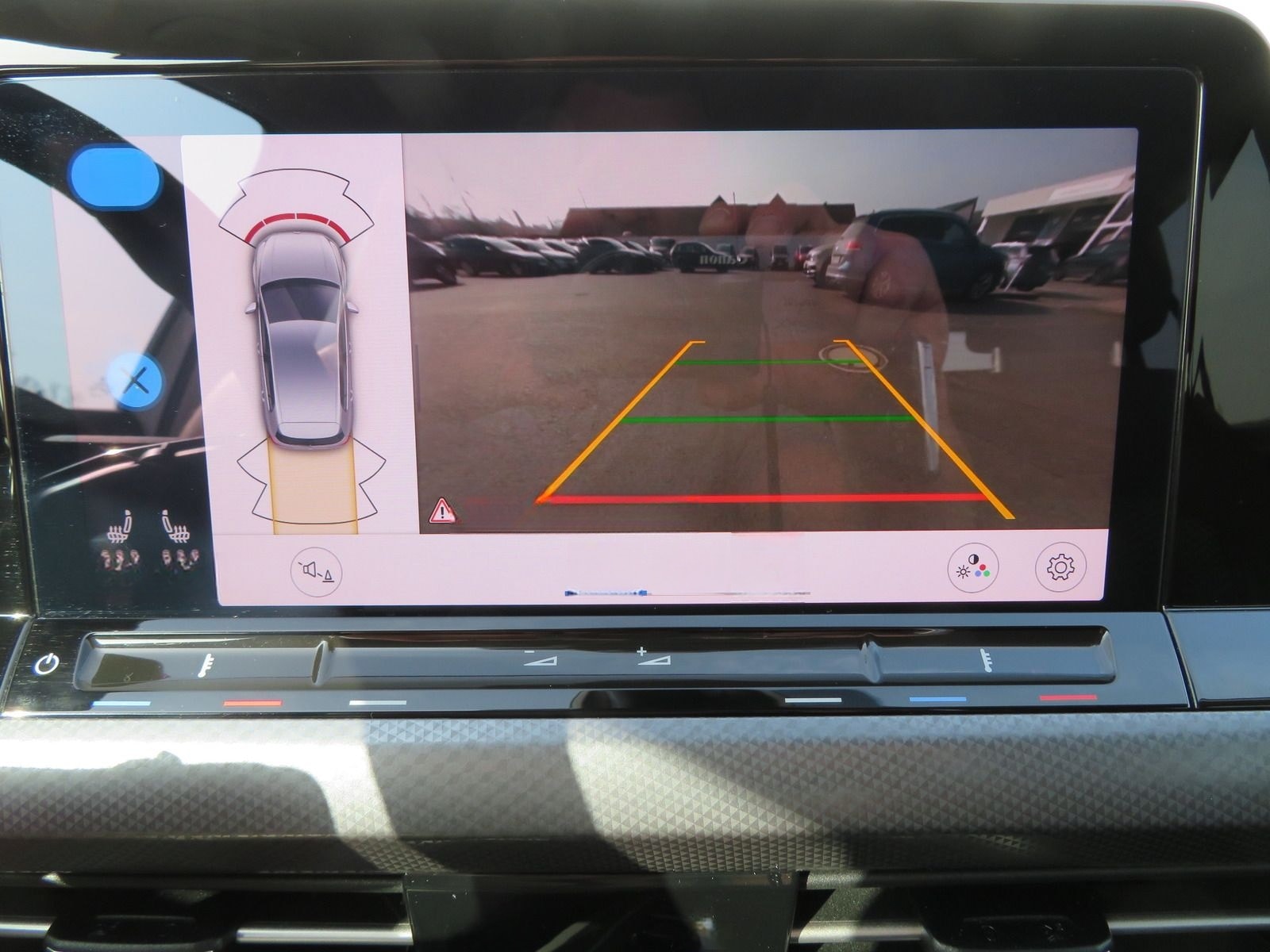 Volkswagen Golf VIII 2.0 TDI Active DSG LED Nav Ahk Rfk 16' foto 15