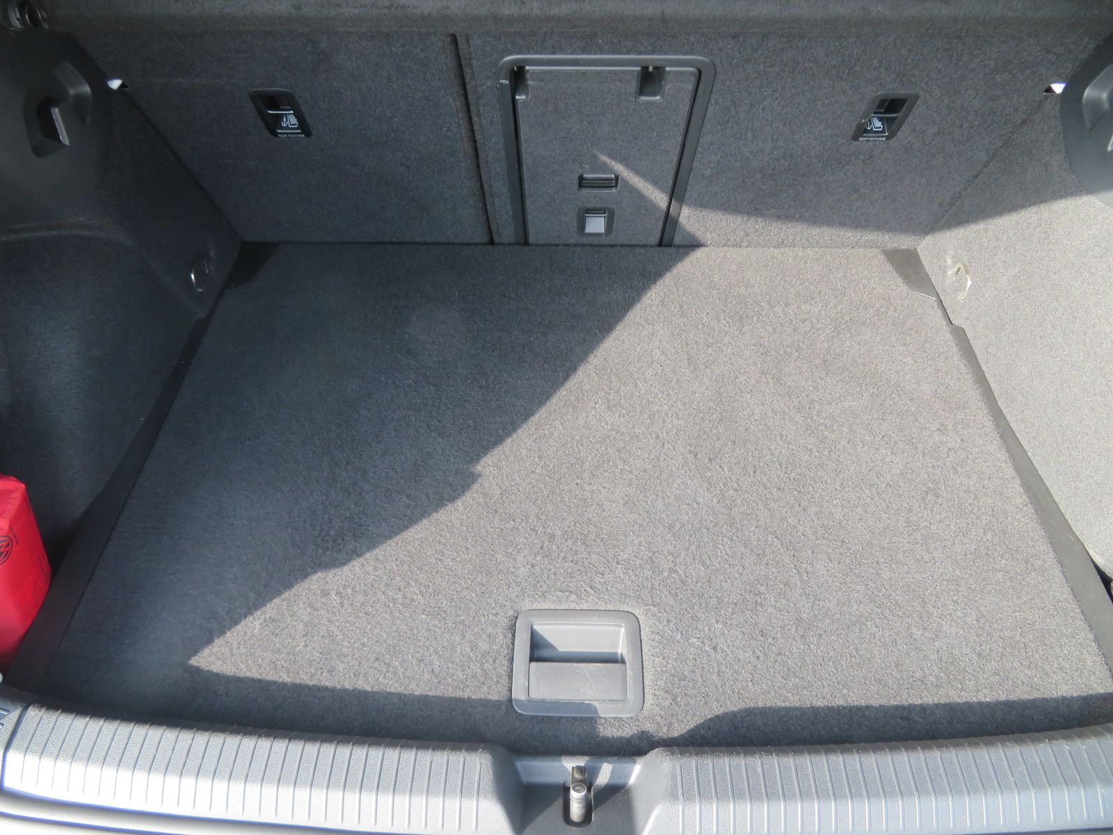 Volkswagen Golf VIII 2.0 TDI Active DSG LED Nav Ahk Rfk 16' foto 19