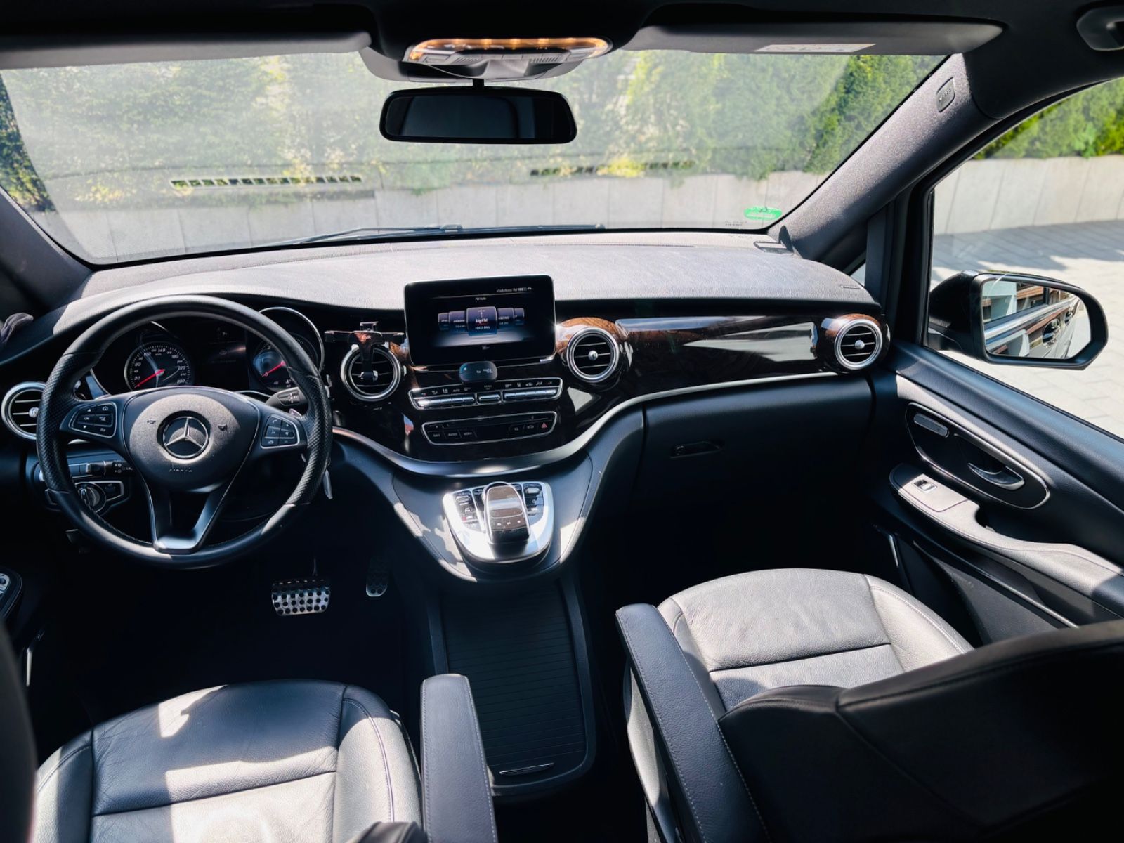 Mercedes-Benz V 250 Avantgarde AMG | LED | 7-Sitze | Navi | Au foto 3