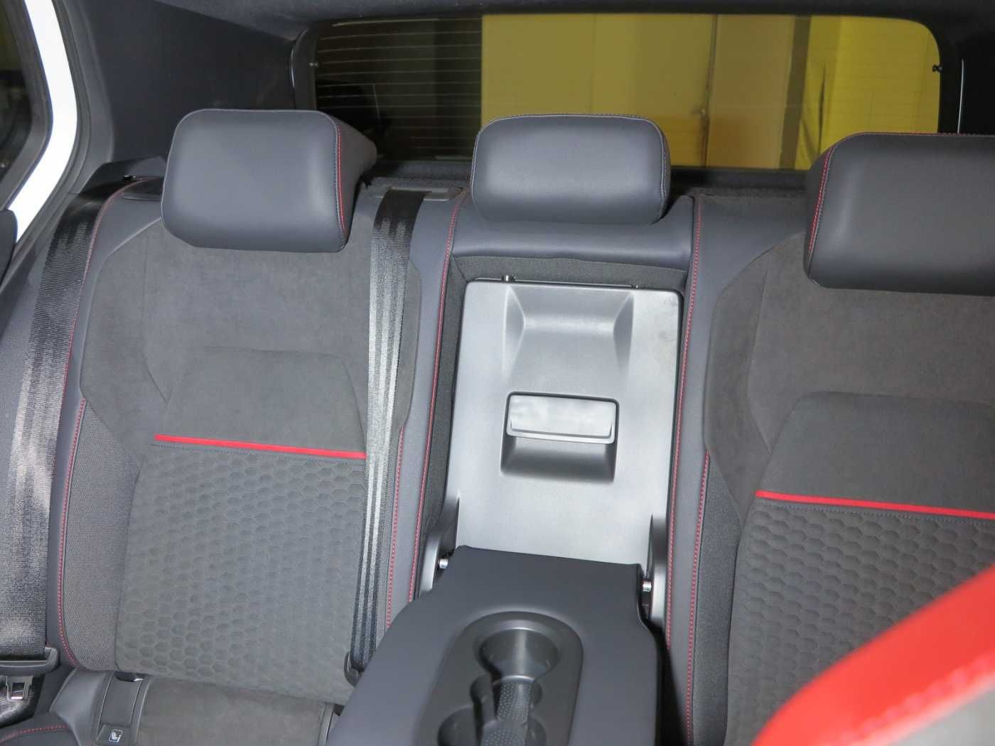 Volkswagen Golf VIII GTI 2.0 TSI OPF DSG7 Clubsport LM18 foto 18