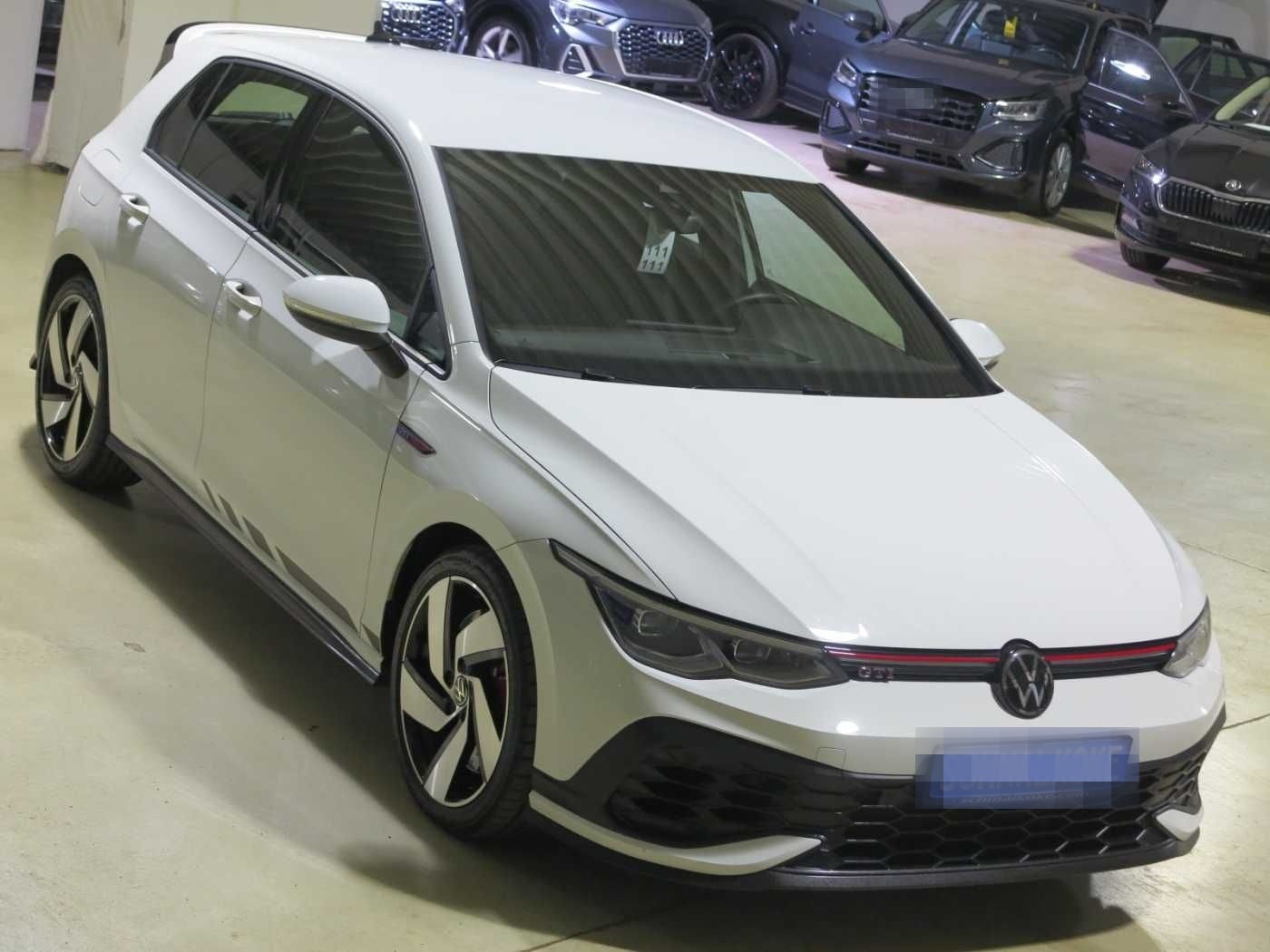 Volkswagen Golf VIII GTI 2.0 TSI OPF DSG7 Clubsport LM18 foto 9