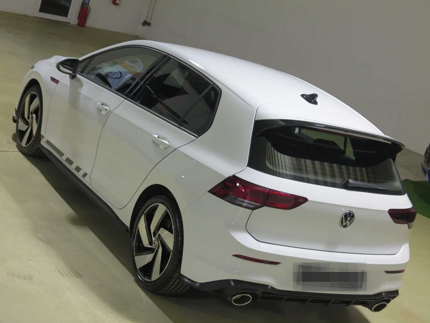 Volkswagen Golf VIII GTI 2.0 TSI OPF DSG7 Clubsport LM18 foto 10