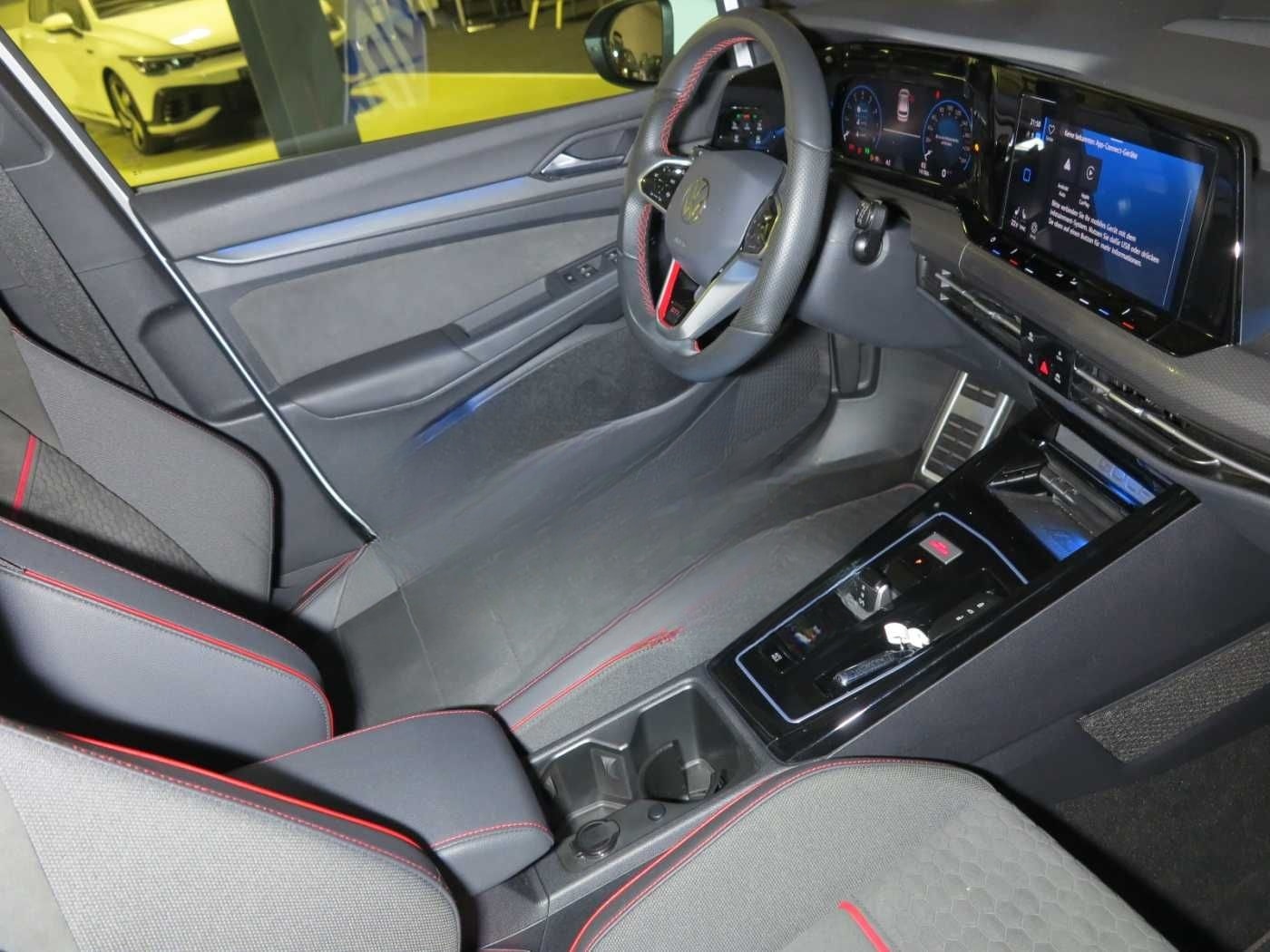 Volkswagen Golf VIII GTI 2.0 TSI OPF DSG7 Clubsport DAB RFK foto 4