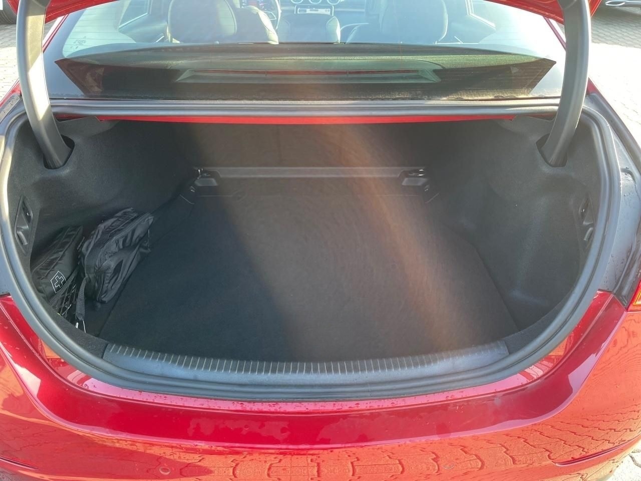 Mercedes-Benz C 180 AVANTGARDE-ADVANCED+LENKRADHZG+AHK+LED foto 16