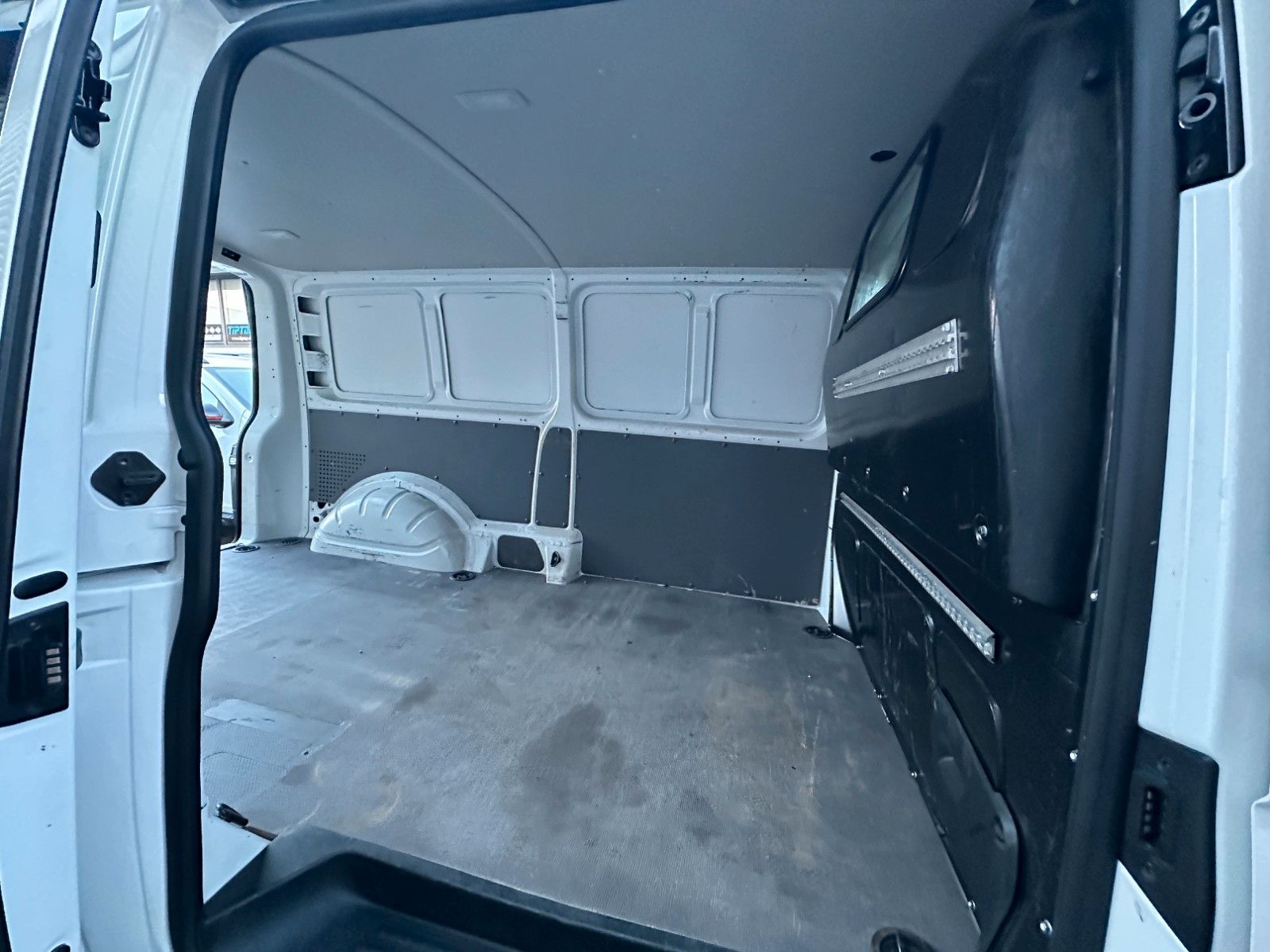 Volkswagen T6 Transporter Kasten Lang*NAVI*KLIMA* foto 13