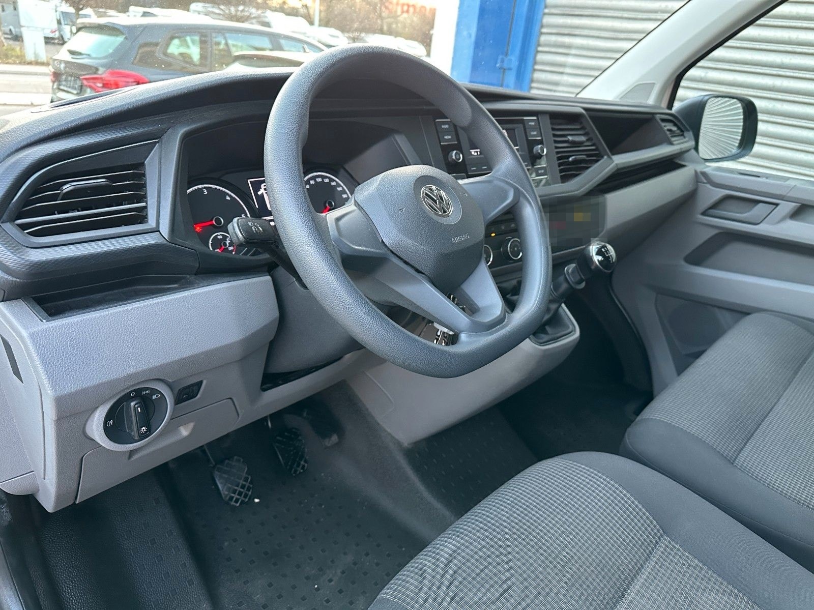 Volkswagen T6.1 Transporter*LANG*9-SITZE*2xKLIMA*PDC*AHK* foto 11