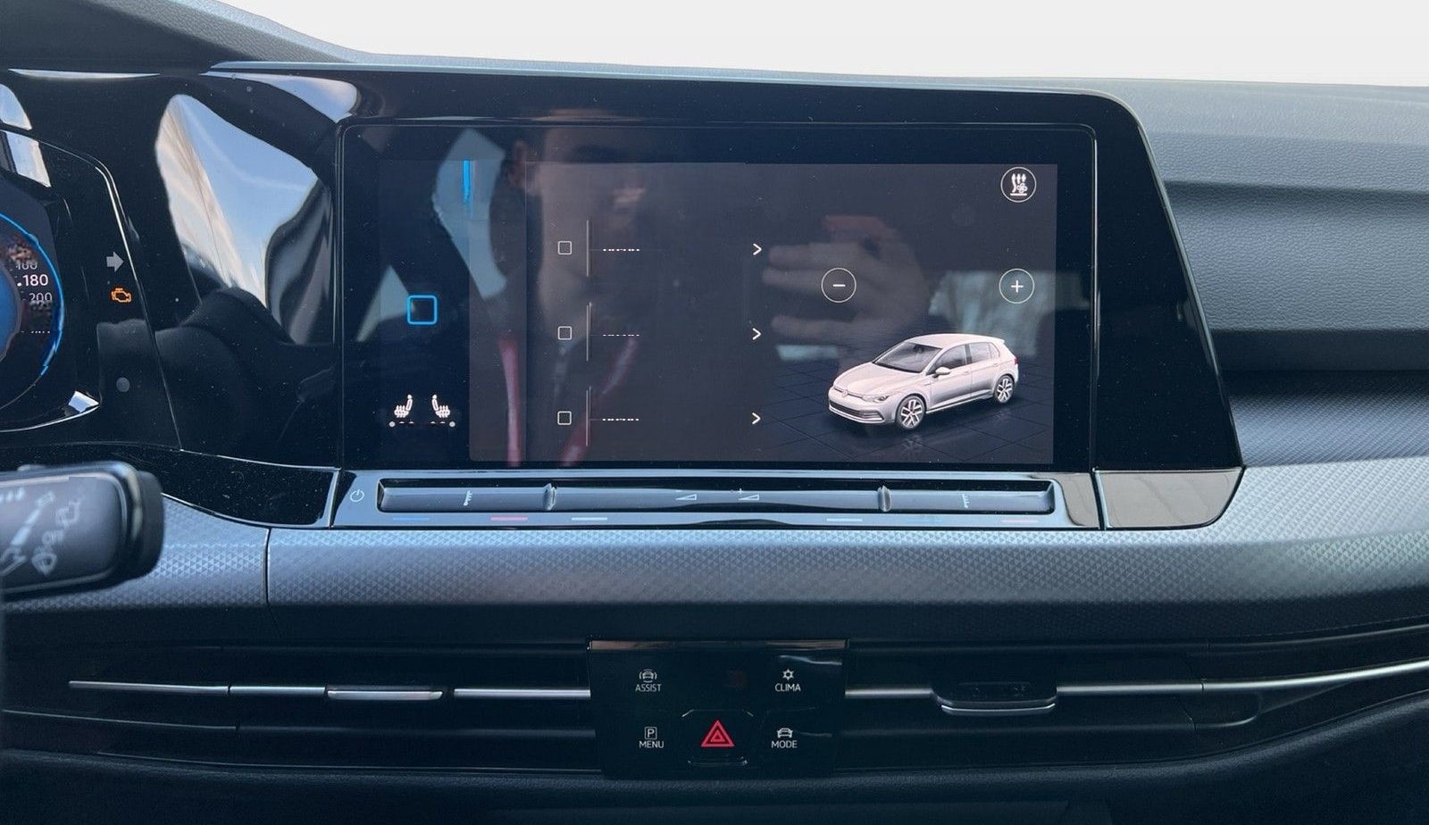 Volkswagen Golf VIII Lim. 1.5 TSI ACTIVE STHZ LED+ HuD RFK foto 17