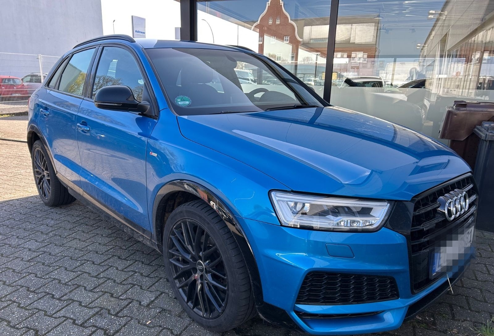 Audi Q3 sport quattro S-LINE AHK 19 ZOLL foto 1