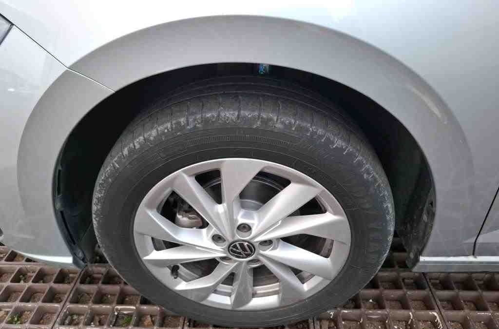 Volkswagen Polo 1.0 TSI DSG Style IQ Light, Rear-View foto 4