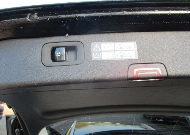 Mercedes-Benz C 180 T AMG AHK LED LRH MBUX-Premium Ambiente foto 14