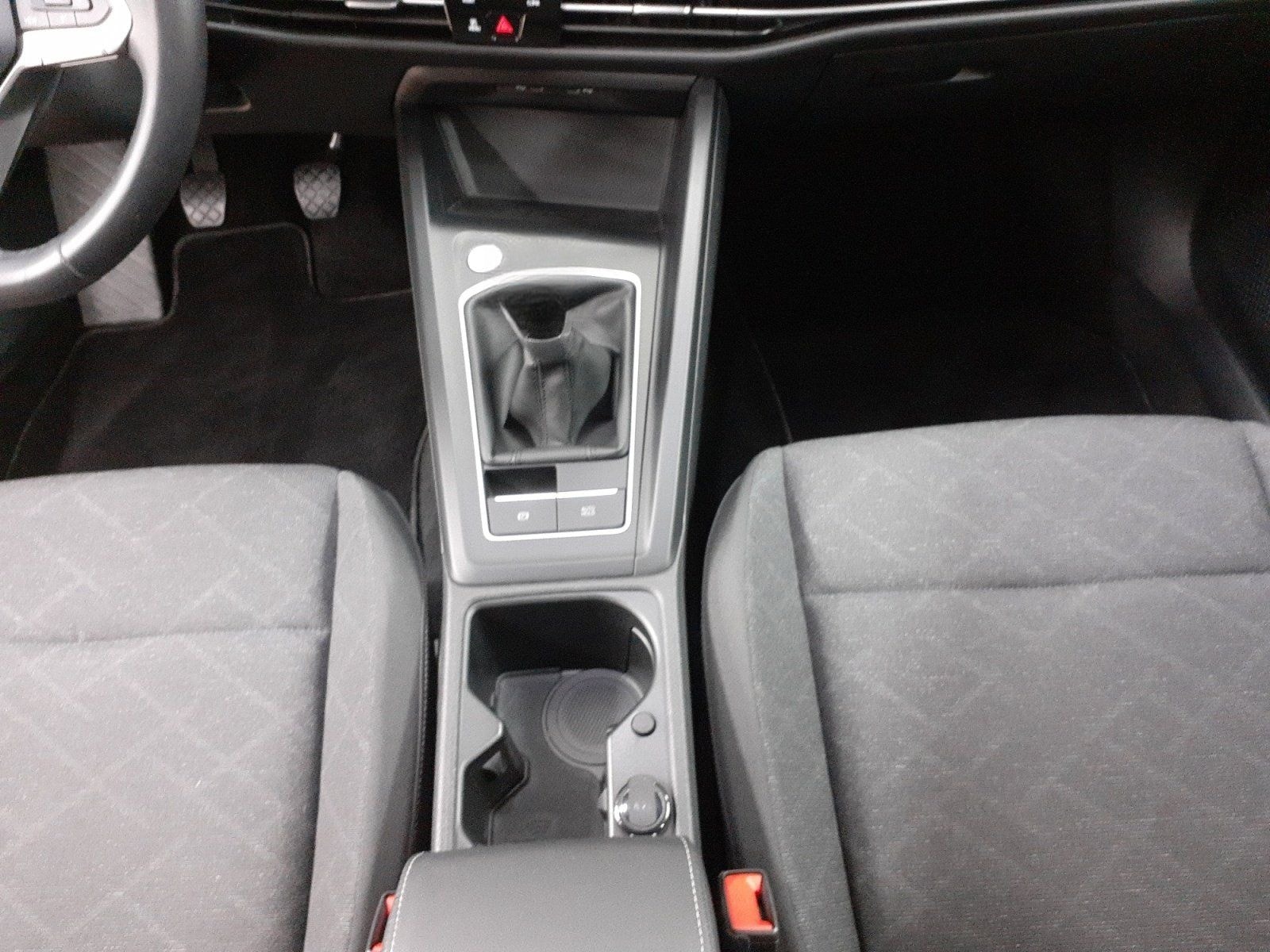 Volkswagen Golf VIII 1.5TSI Life *Navi*LED*Sitzhzg*ACC* foto 11