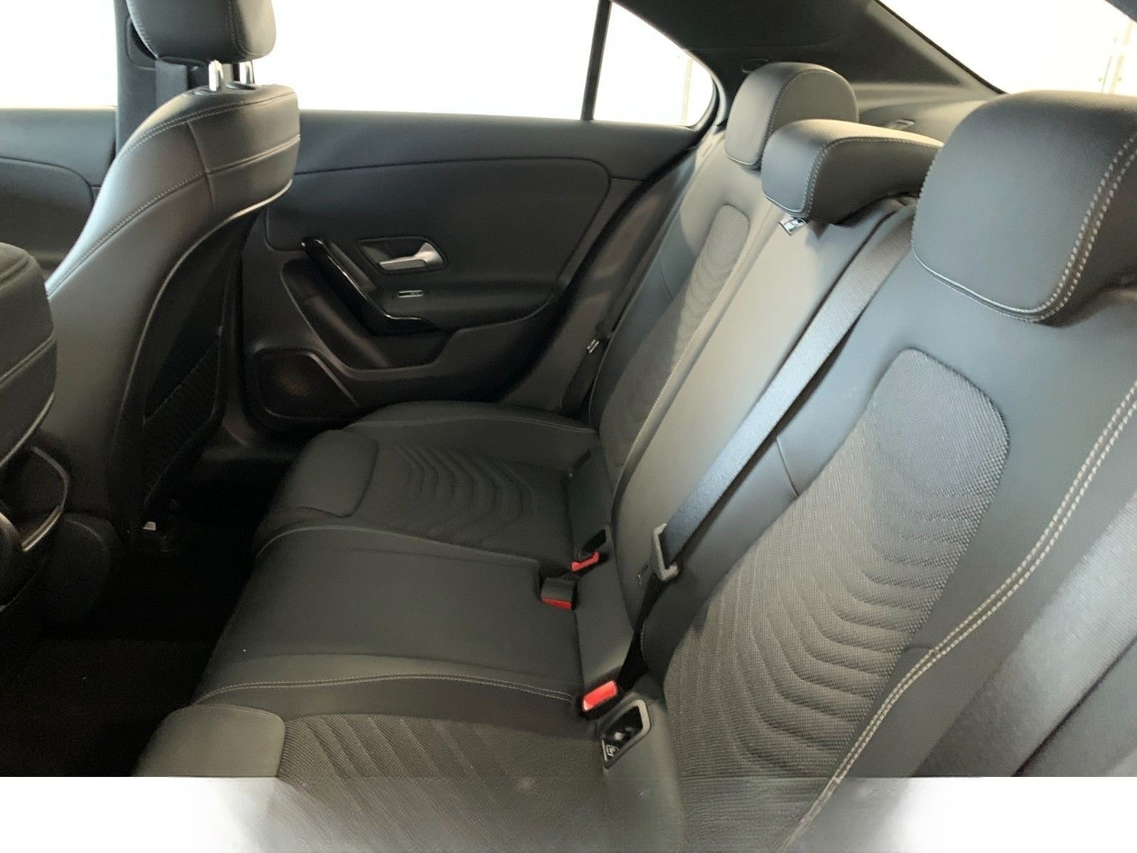 Mercedes-Benz A 250 e Kam Stufenheck Limousine Teilleder Navi foto 7