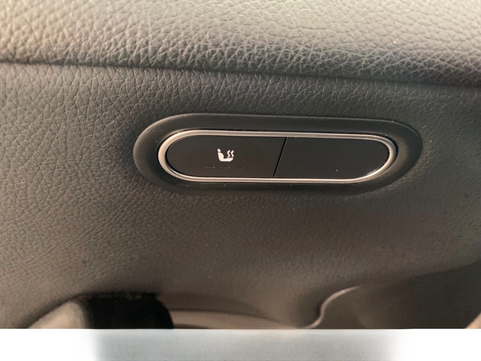 Mercedes-Benz A 250 e Kam Stufenheck Limousine Teilleder Navi foto 9