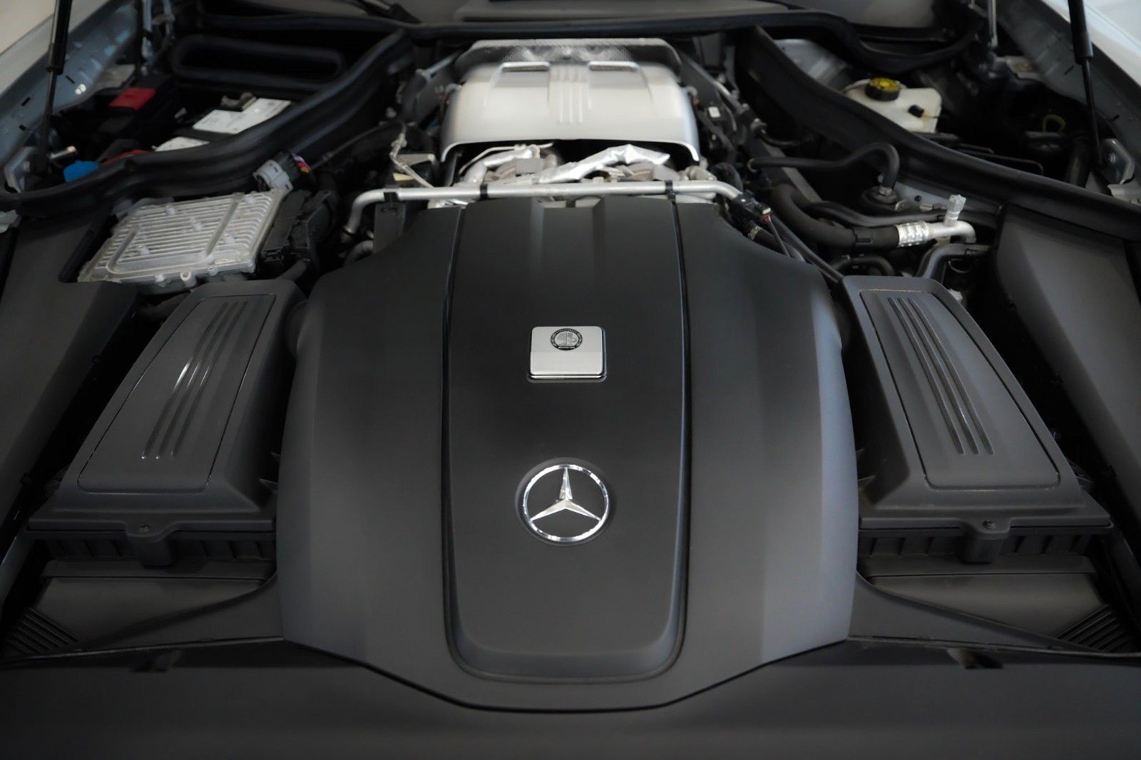 Mercedes-Benz AMG GT Road. *AMG-PERF-SITZE*NIGHT*SPORTABGAS* foto 24