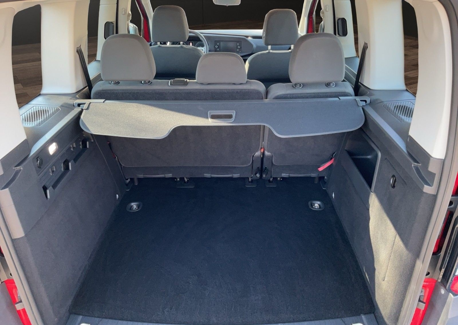 Volkswagen Caddy 2.0 TDI Klima Frontassist GRA foto 7