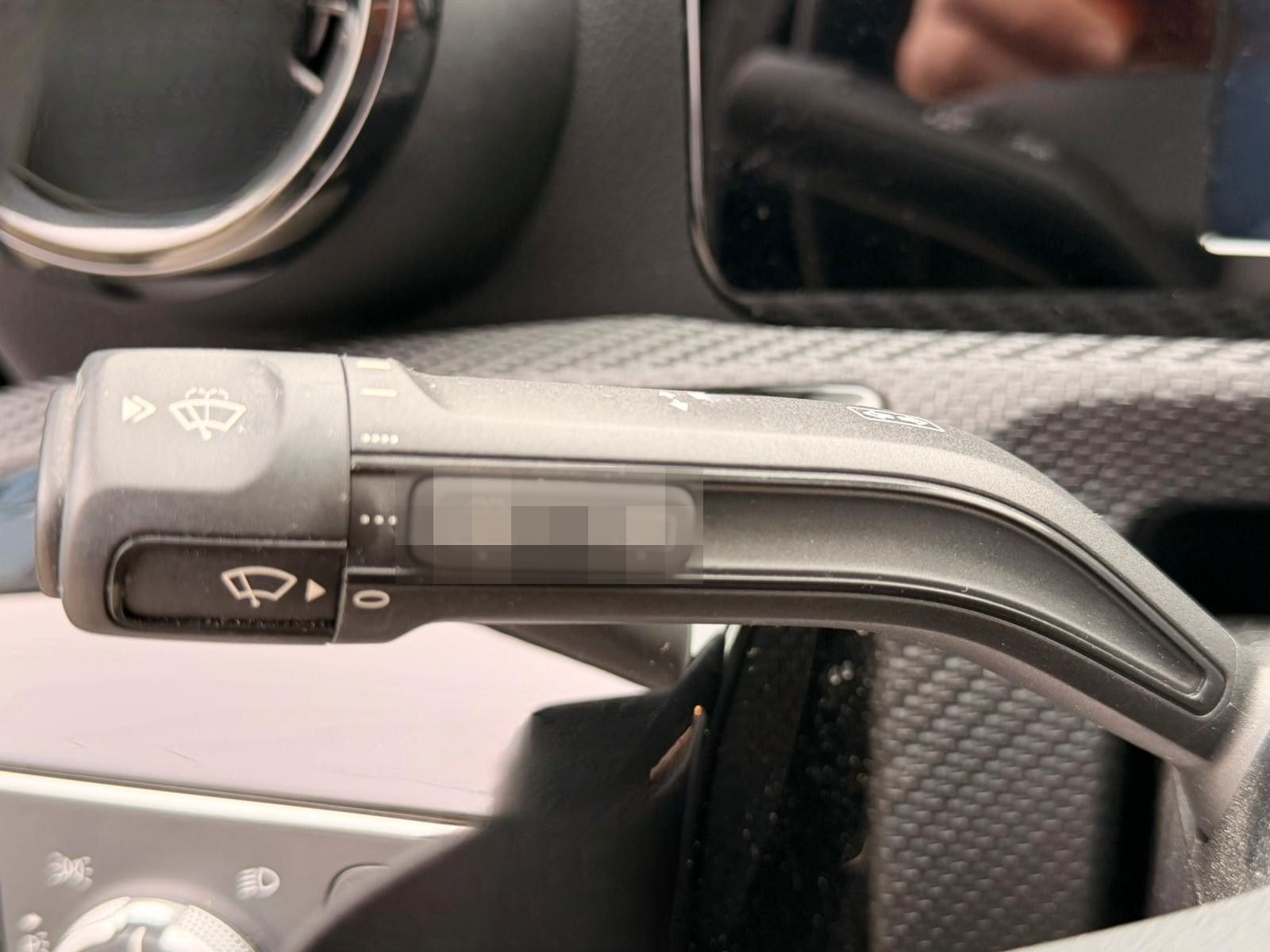 Mercedes-Benz A 250e 1.3L Hybrid SHZ NAV CARPLAY foto 18